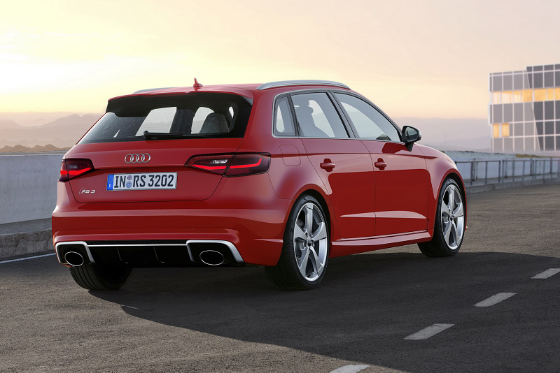 Illustration for article titled 2015 Audi RS3 Sportback: A 362 HP Five-Cylinder Demon Hatchback